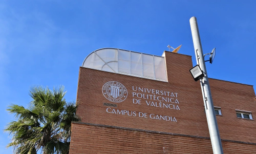 The building of the UPV in Gandia with its logo